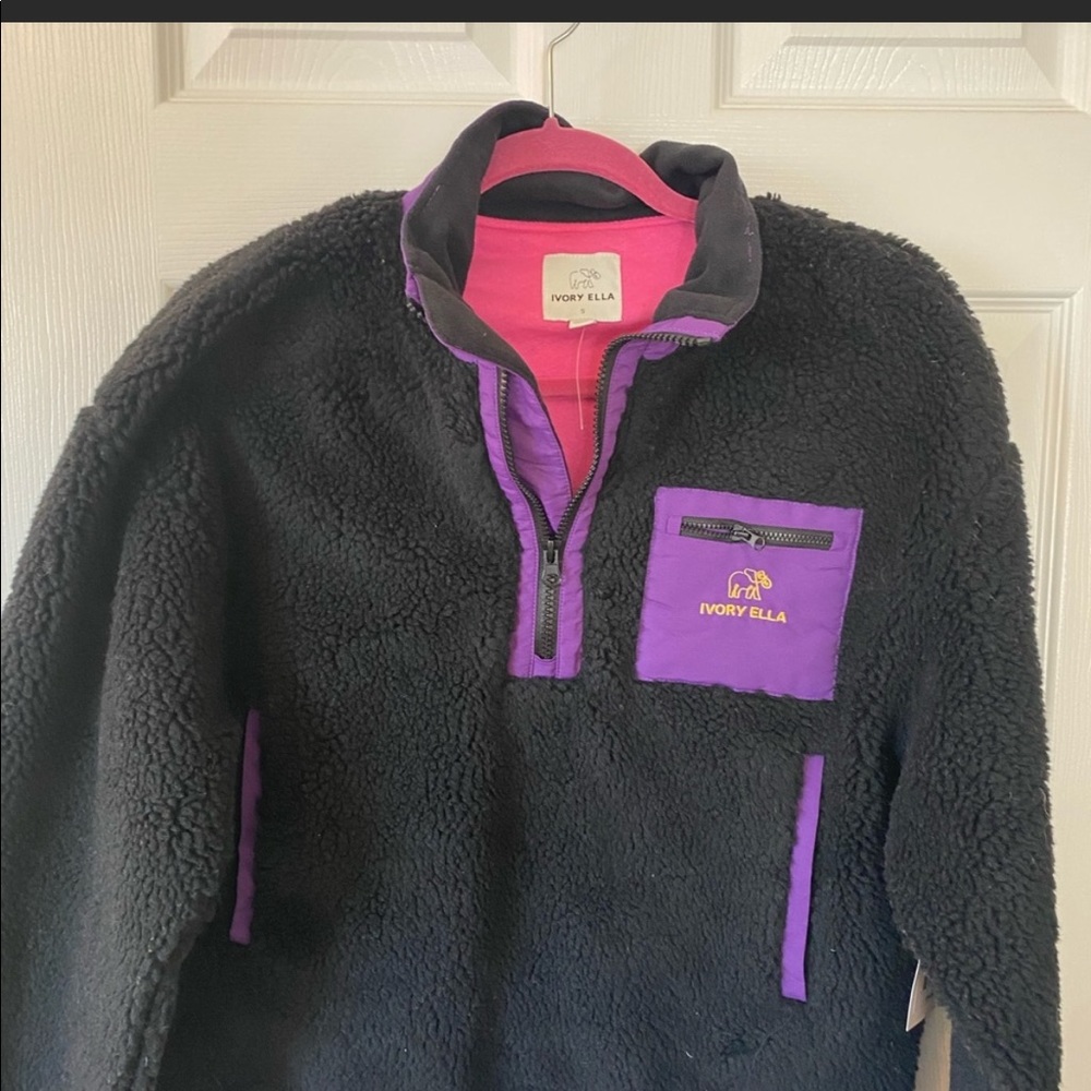 NWT Ivory Ella Sherpa pullover